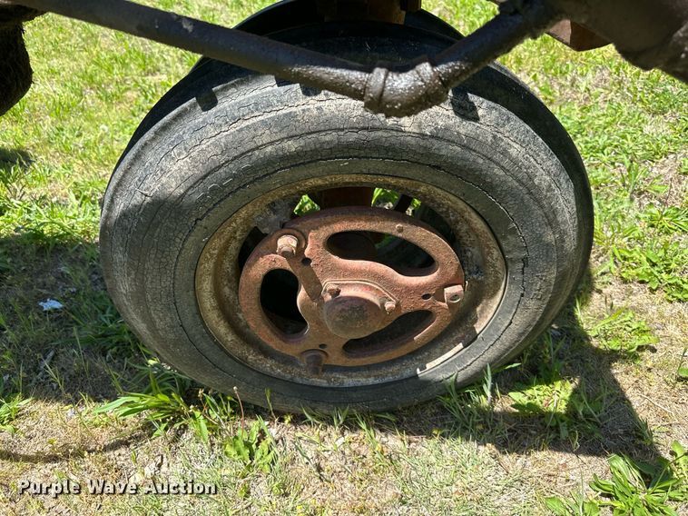image for item DO4941 Farmall H  tractor