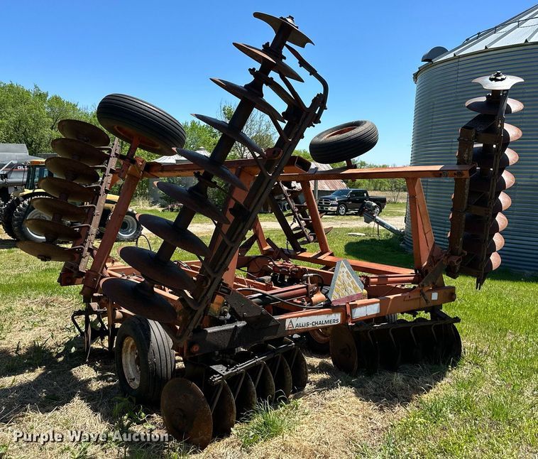 image for item DO4942 Allis Chalmers 2500D  tandem disk