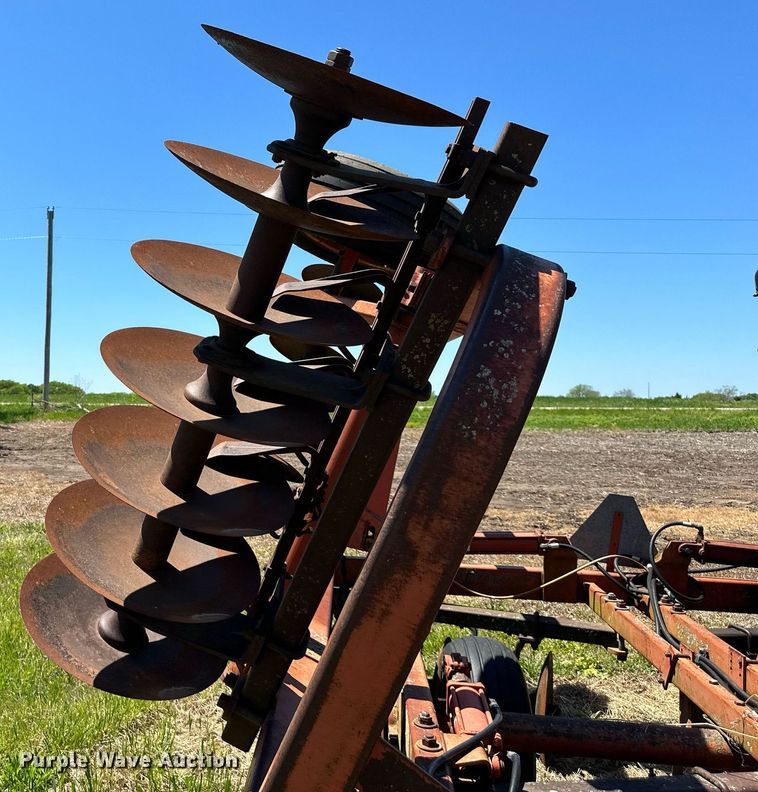 image for item DO4942 Allis Chalmers 2500D  tandem disk