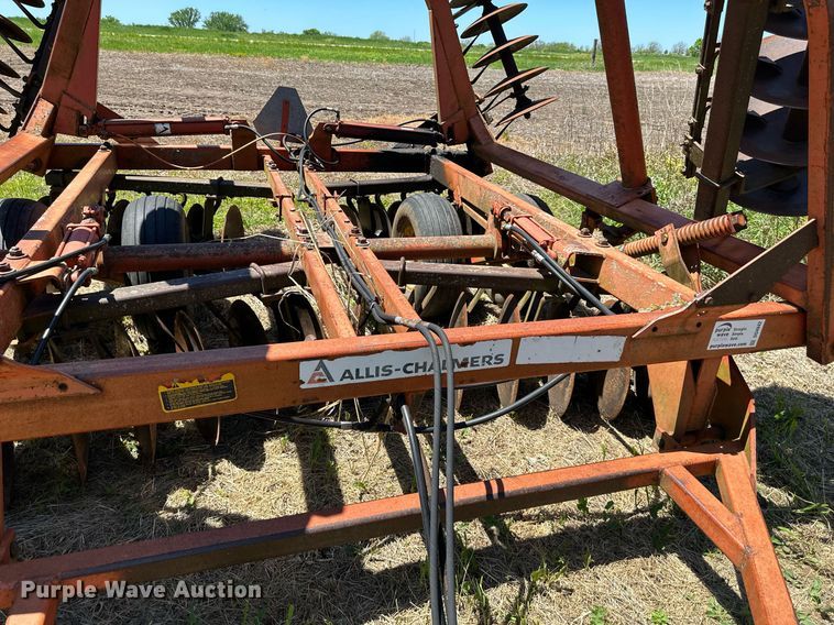 image for item DO4942 Allis Chalmers 2500D  tandem disk