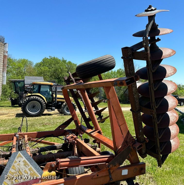 image for item DO4942 Allis Chalmers 2500D  tandem disk