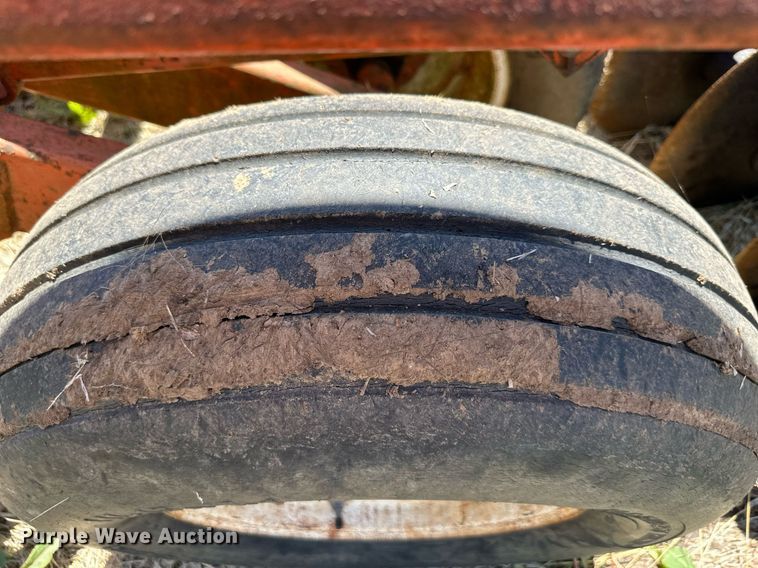 image for item DO4942 Allis Chalmers 2500D  tandem disk