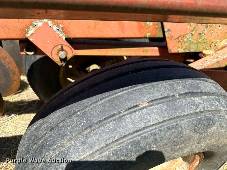 image for item DO4942 Allis Chalmers 2500D  tandem disk