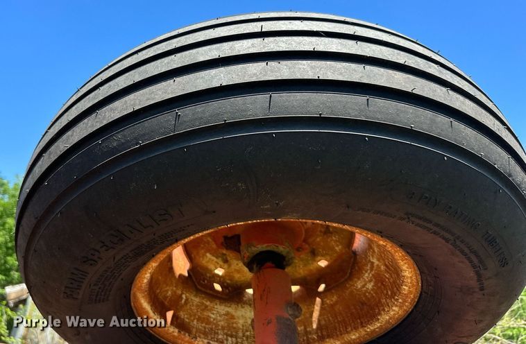 image for item DO4942 Allis Chalmers 2500D  tandem disk