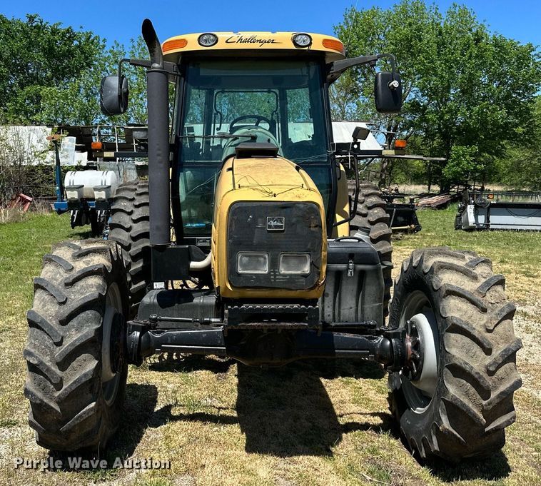 image for item DO4943 2004 Challenger MT545B  MFWD tractor