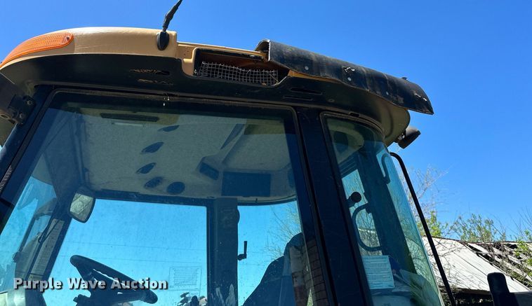 image for item DO4943 2004 Challenger MT545B  MFWD tractor