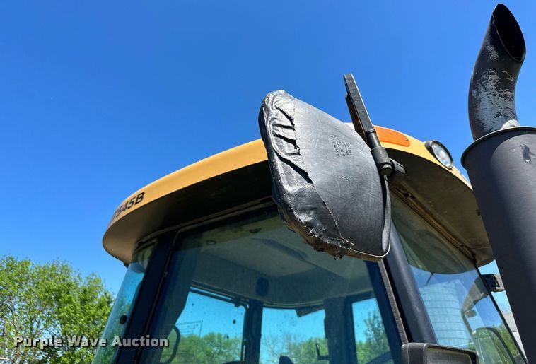 image for item DO4943 2004 Challenger MT545B  MFWD tractor