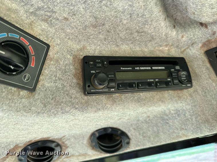 image for item DO4943 2004 Challenger MT545B  MFWD tractor