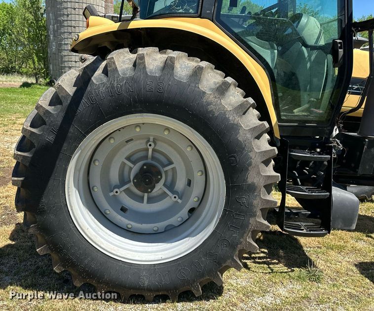 image for item DO4943 2004 Challenger MT545B  MFWD tractor