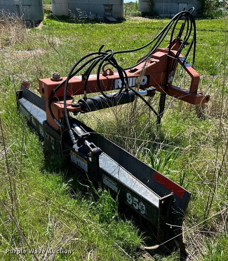 image for item DO4944 Rhino R950  blade