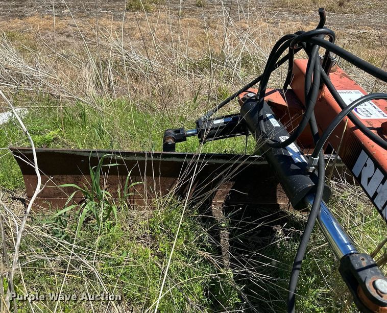 image for item DO4944 Rhino R950  blade