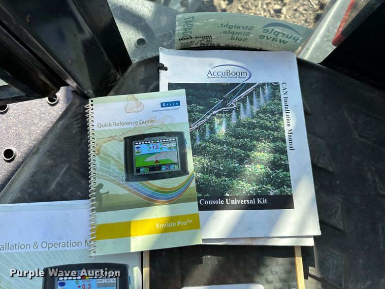 image for item DO4947 2006 Apache AS710  sprayer