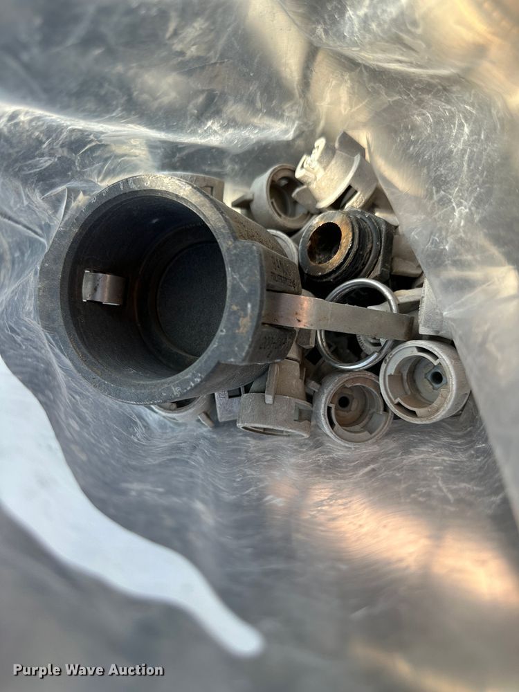 image for item DO4947 2006 Apache AS710  sprayer