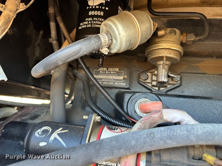 image for item DO4947 2006 Apache AS710  sprayer