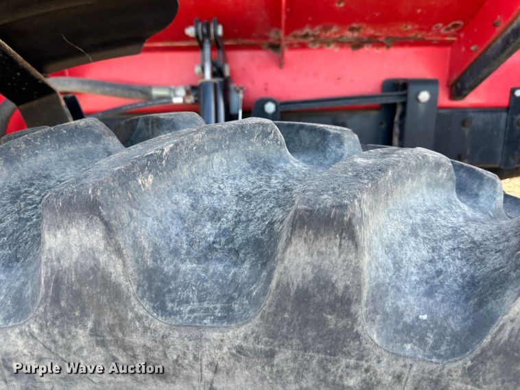 image for item DO4947 2006 Apache AS710  sprayer