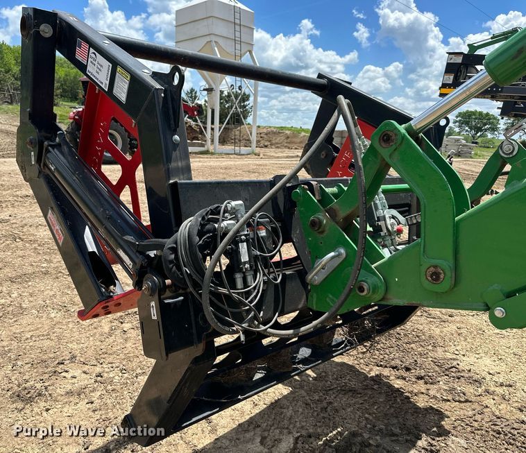 image for item DO5009 Maxilator MXS  hay bale splitter