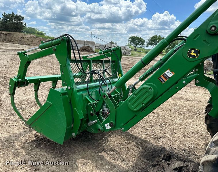 image for item DO5011 2017 John Deere 6175R  MFWD tractor