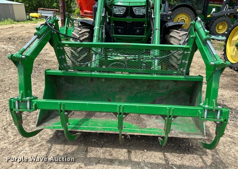image for item DO5011 2017 John Deere 6175R  MFWD tractor