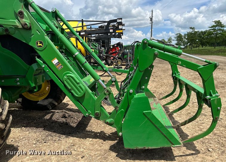 image for item DO5011 2017 John Deere 6175R  MFWD tractor