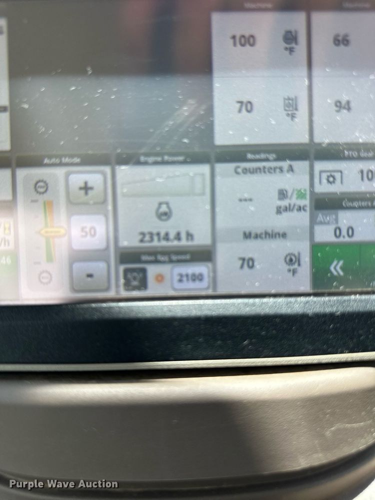 image for item DO5011 2017 John Deere 6175R  MFWD tractor