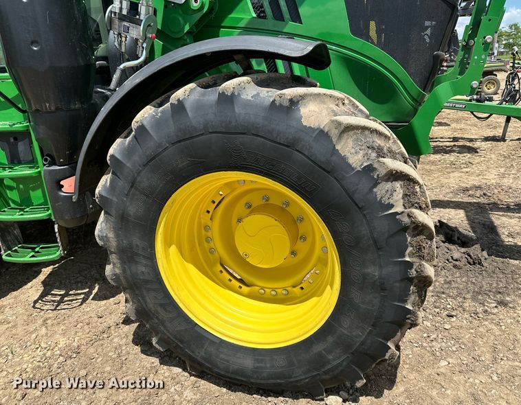 image for item DO5011 2017 John Deere 6175R  MFWD tractor