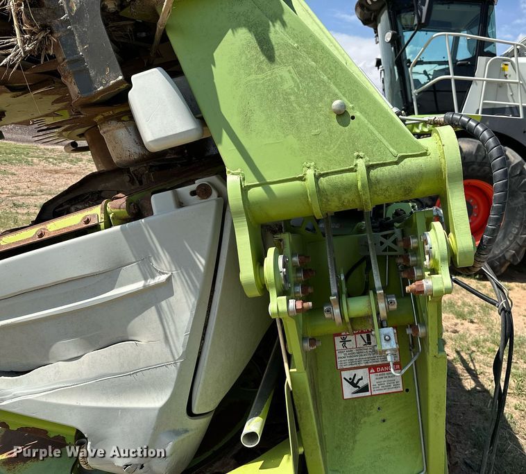 image for item DP3108 2014 Claas Orbis 750  rotary forage head