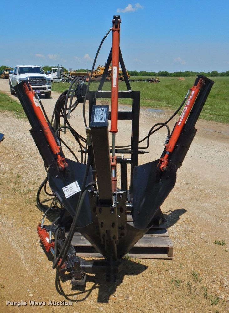 image for item DP4843 Detco  tree spade