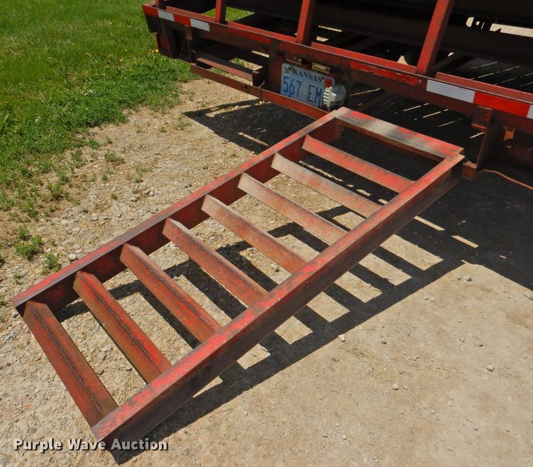 image for item DP4844 1989 Hillsboro  equipment trailer