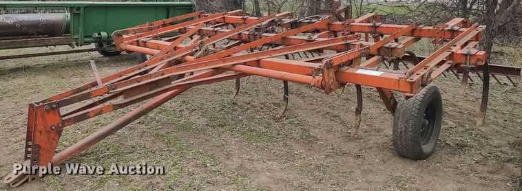 image for item DQ0382 Chisel