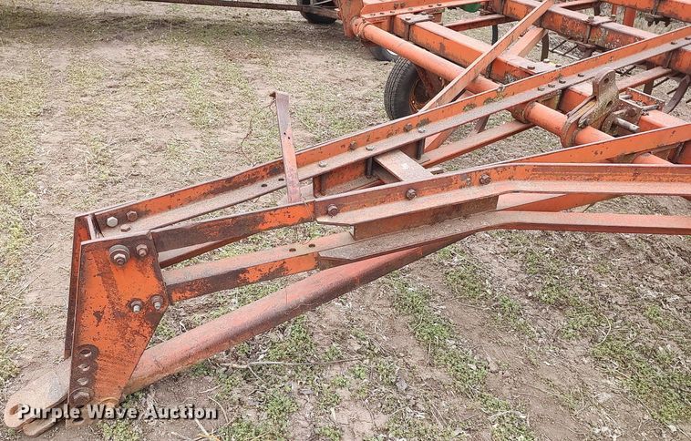 image for item DQ0382 Chisel