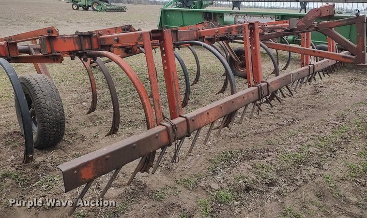 image for item DQ0382 Chisel