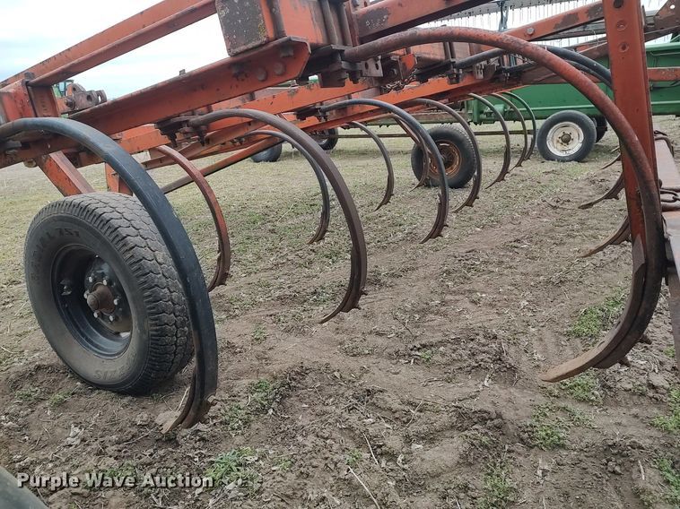 image for item DQ0382 Chisel