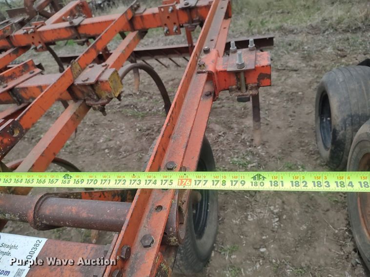 image for item DQ0382 Chisel