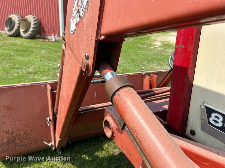 image for item DR4621 1964 International 806  tractor