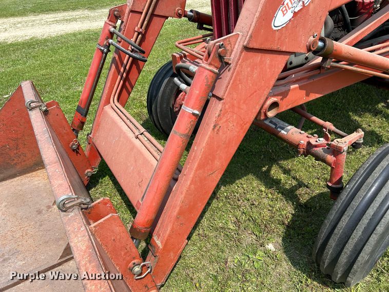 image for item DR4621 1964 International 806  tractor