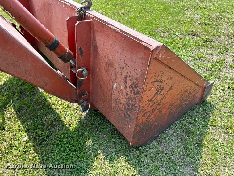 image for item DR4621 1964 International 806  tractor