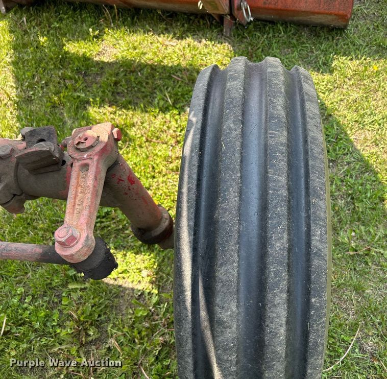 image for item DR4621 1964 International 806  tractor