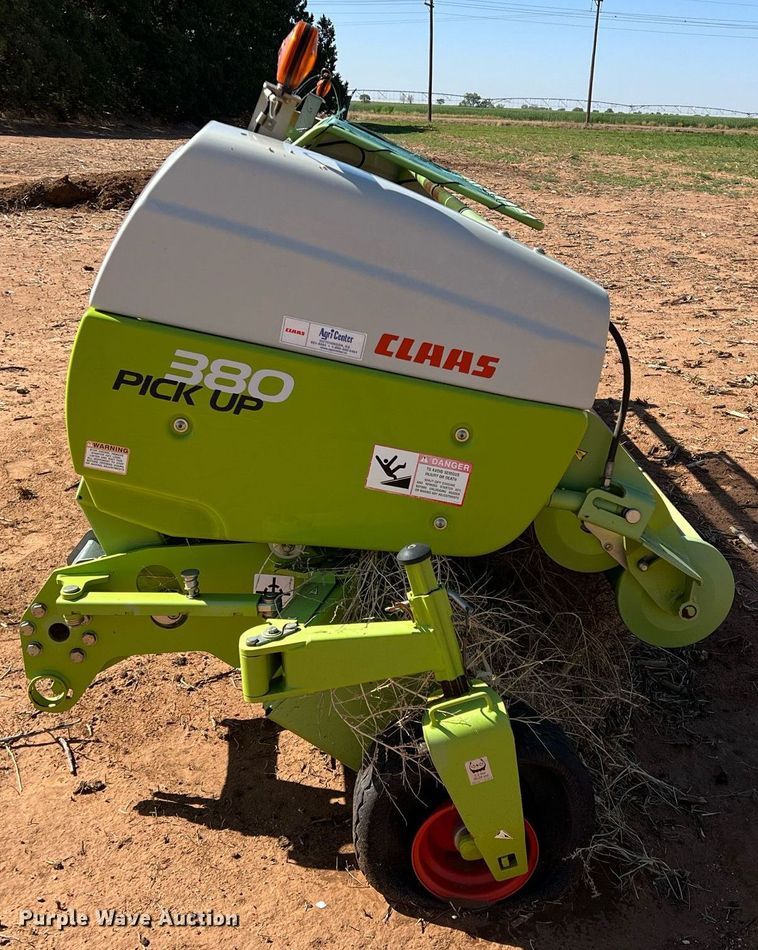 image for item DR5712 2014 Claas 380  pickup head