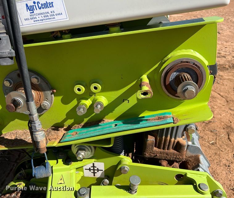 image for item DR5712 2014 Claas 380  pickup head