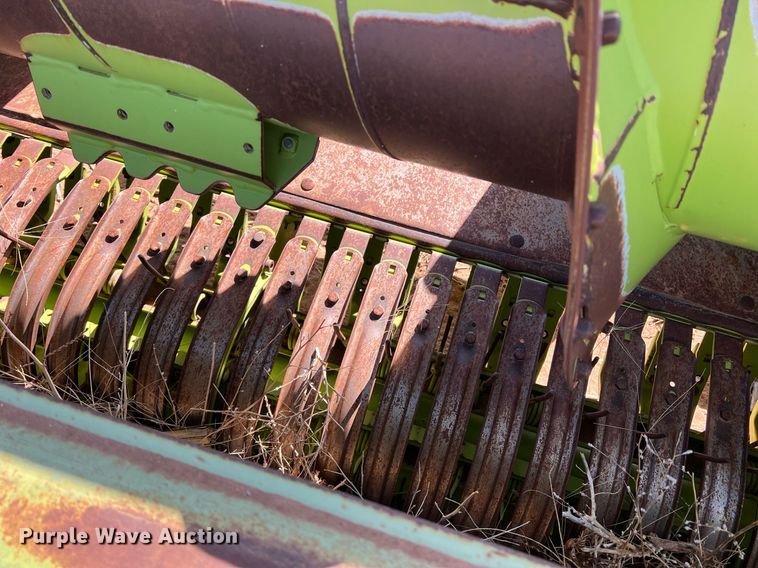 image for item DR5712 2014 Claas 380  pickup head