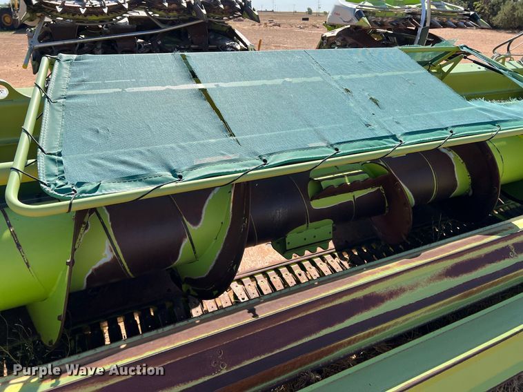 image for item DR5712 2014 Claas 380  pickup head