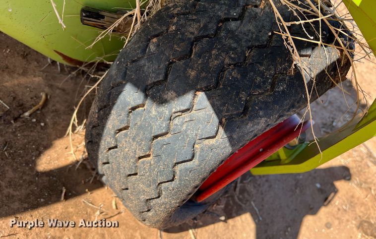 image for item DR5712 2014 Claas 380  pickup head