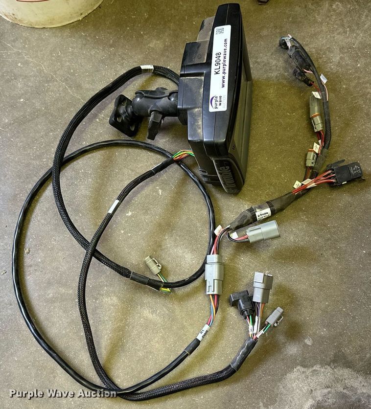 image for item KL9048 Trimble CFX-750  monitor