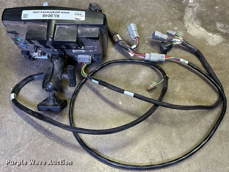 image for item KL9048 Trimble CFX-750  monitor