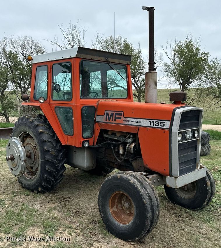 image for item KL9112 Massey Ferguson 1135  tractor
