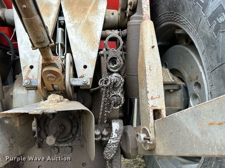 image for item KL9112 Massey Ferguson 1135  tractor