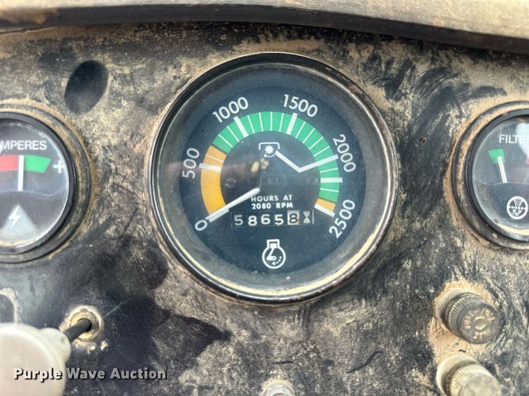 image for item KL9112 Massey Ferguson 1135  tractor