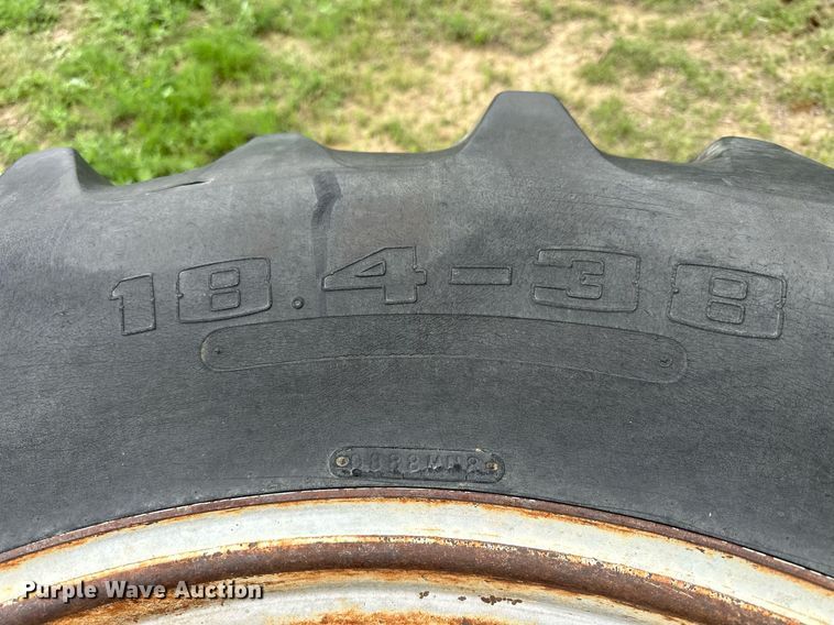 image for item KL9112 Massey Ferguson 1135  tractor