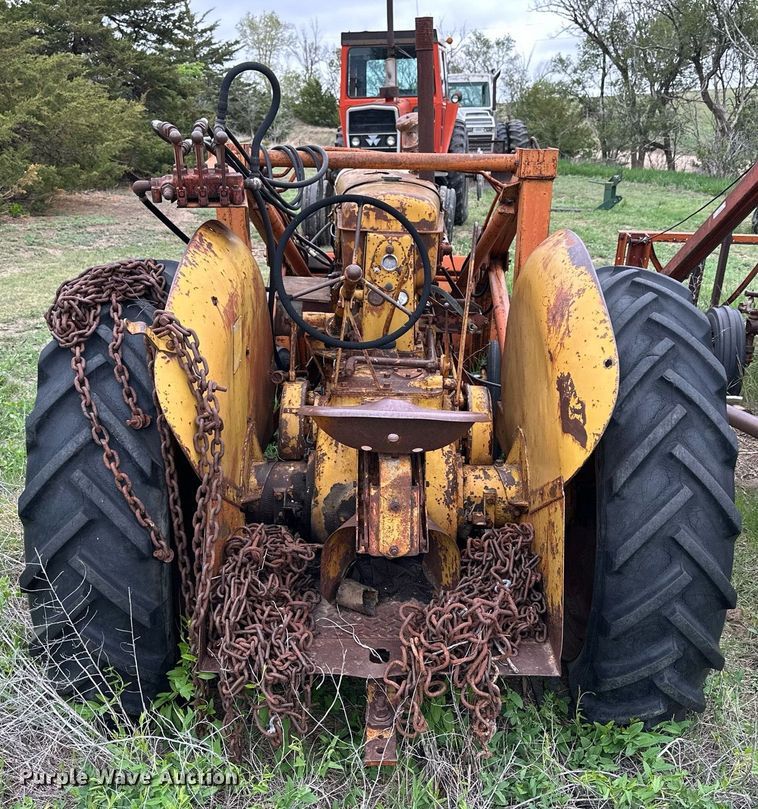 image for item KL9116 Minneapolis Moline UTS  tractor