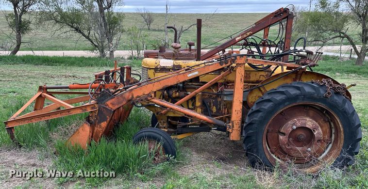 image for item KL9116 Minneapolis Moline UTS  tractor